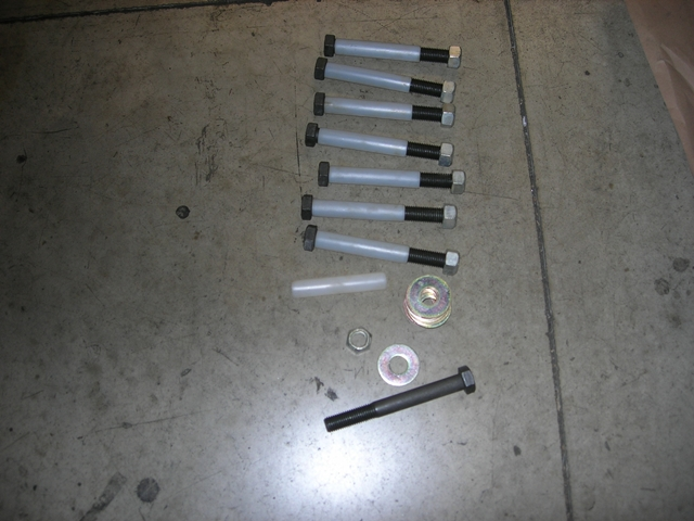 McNeilus 0188205 – Bolt, Kit, Paralift, Pivot, 1 Reqd