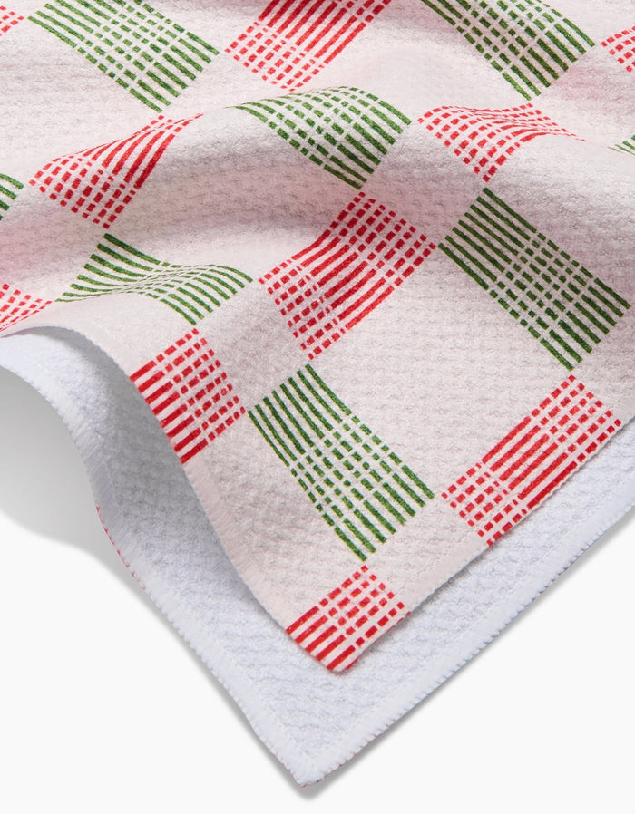 Geometry Kitchen Tea Towel: Be Merry Plaid